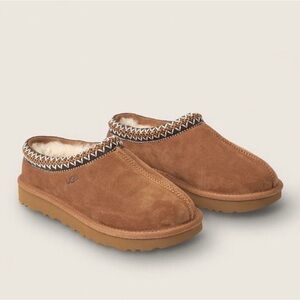 Brand New never worn UGG Womens Tasman chestnut slipper 5955-CHE.